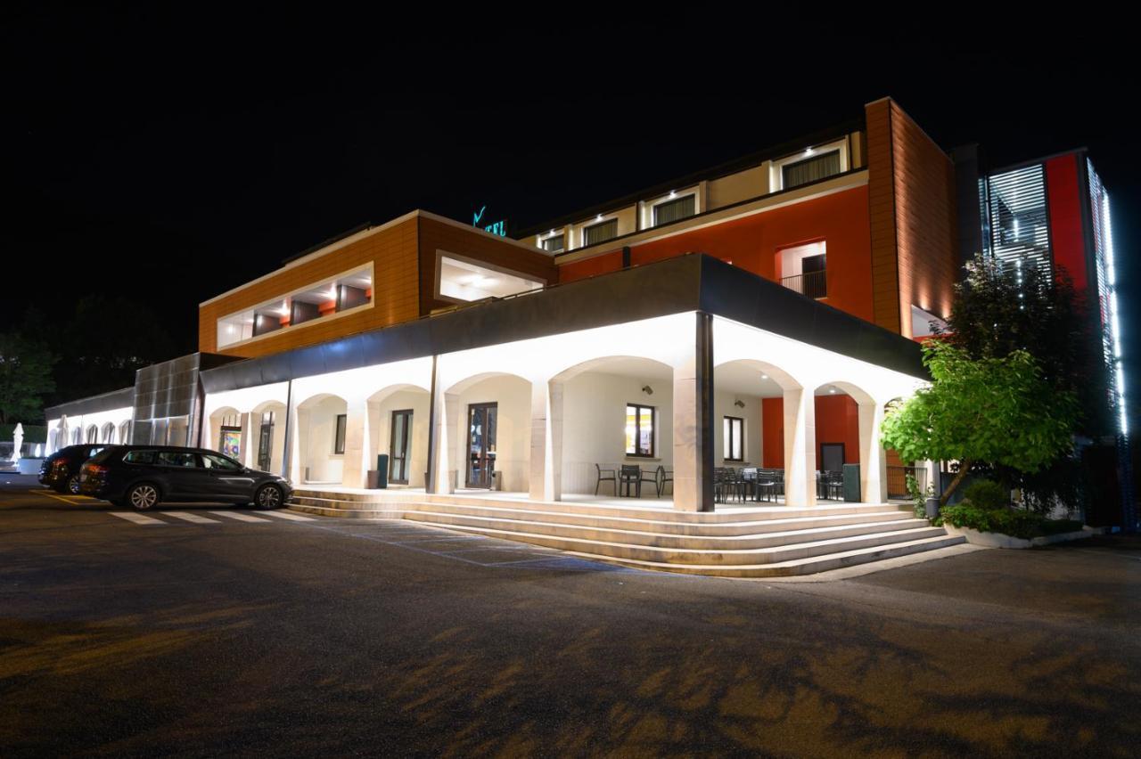 Bhotel Lagonegro Zewnętrze zdjęcie