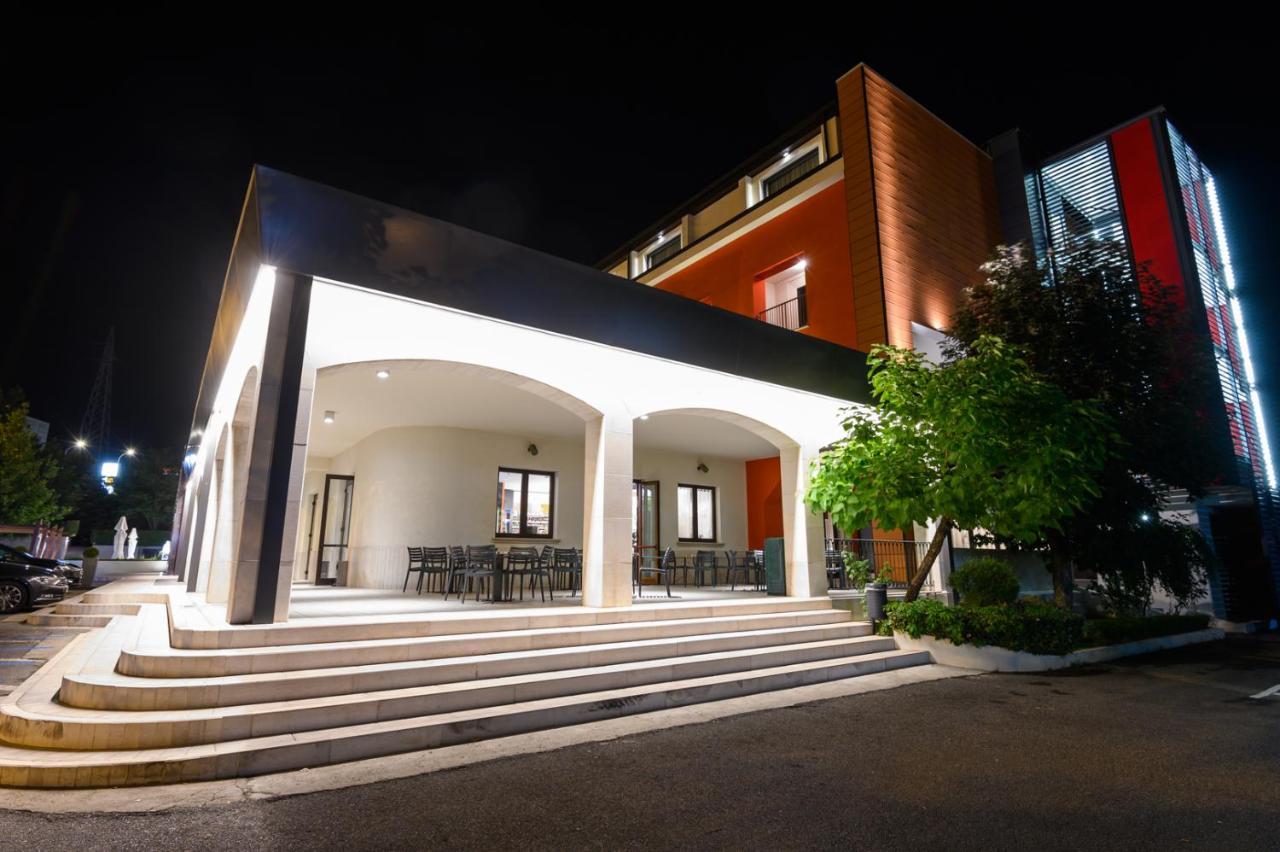 Bhotel Lagonegro Zewnętrze zdjęcie